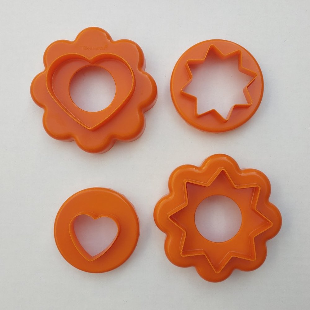 Tupperware 4 pc Nesting Cookie Cutter Set Orange
